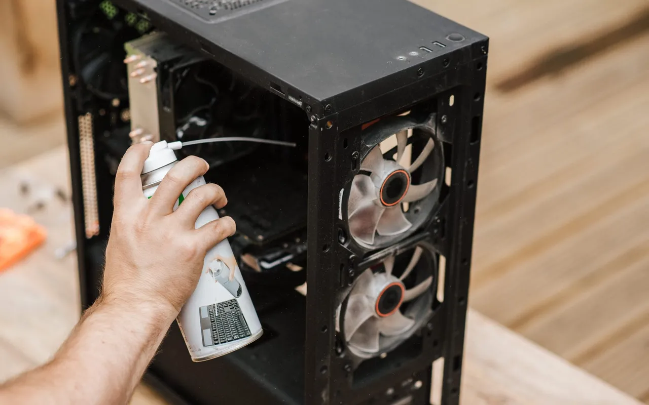 Mon PC gamer plante en pleine partie : comment retrouver une stabilité durable — Températures dans les clous ou en zone rouge : surveiller avant de régler