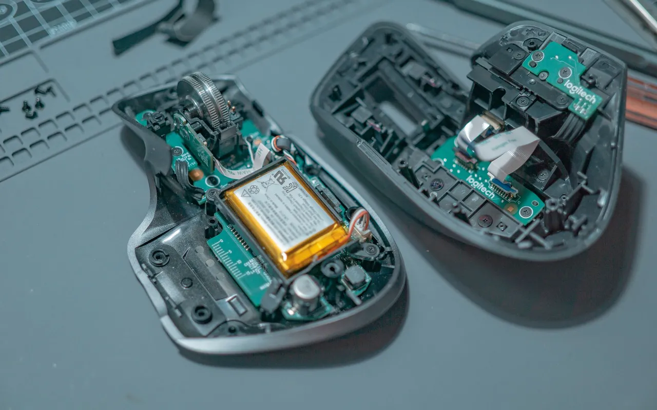 Choisir une souris sans fil pour coder : ce qui change vraiment selon votre usage — Autonomie et connectivité : les critères qui font la différence au quotidien