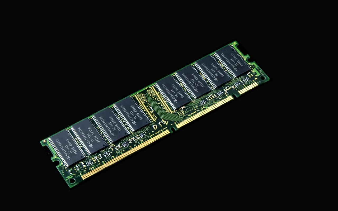 Non, vous n'avez pas besoin de nouvelles barrettes de RAM pour améliorer votre PC
