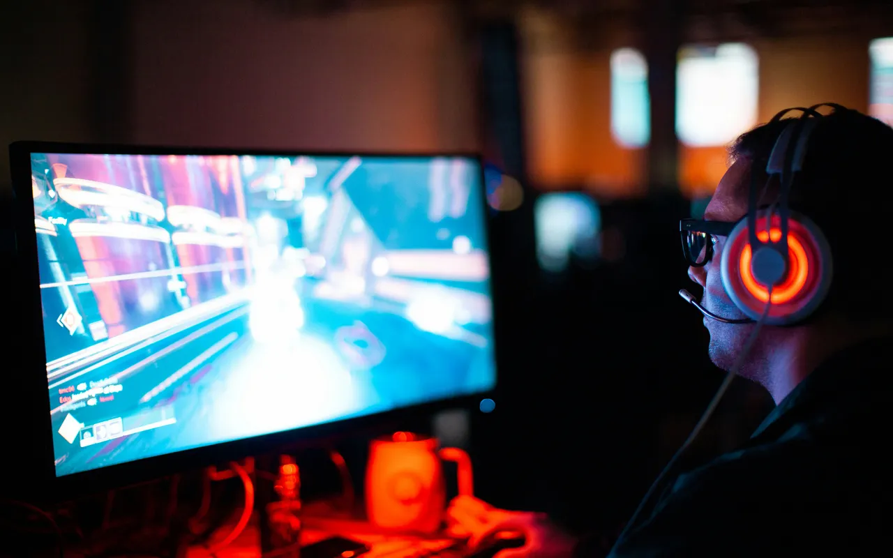 3 questions à se poser avant d'acheter un écran gaming incurvé 144Hz — Le 144Hz, lui, est une amélioration concrète et mesurable