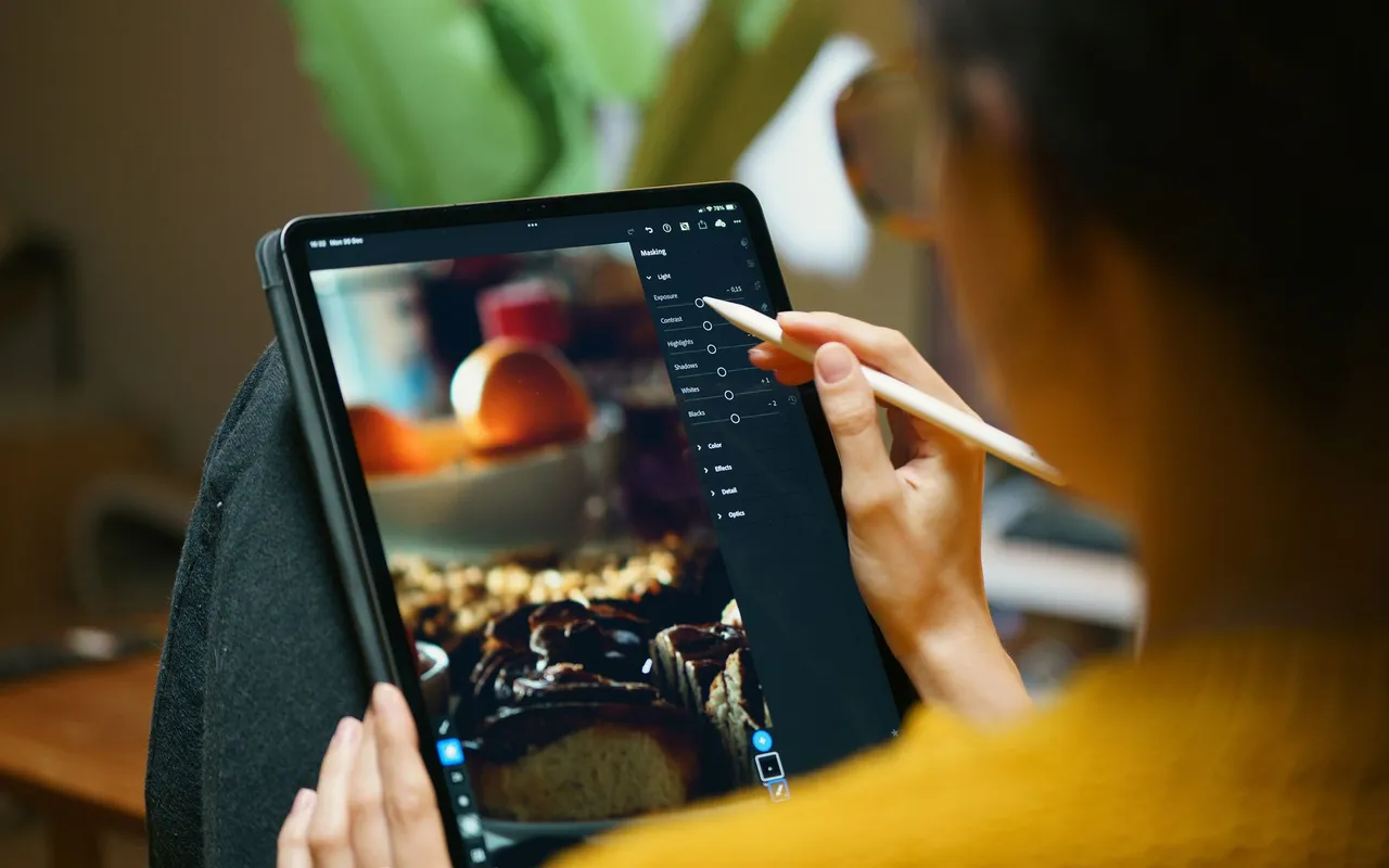 Retouche photo sans abonnement : ce que les alternatives gratuites à Photoshop permettent vraiment