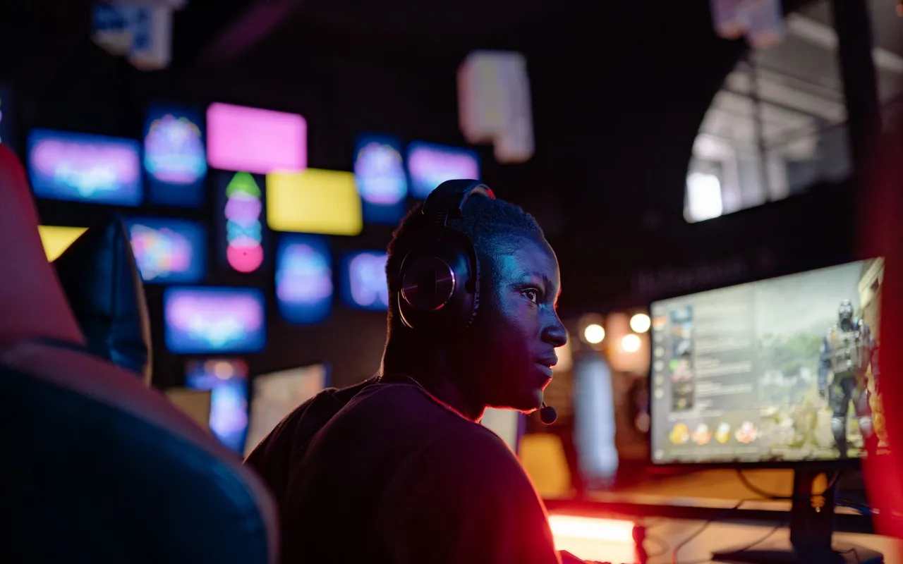 Écran gaming 144Hz : IPS QHD ou Full HD, lequel tient vraiment ses promesses